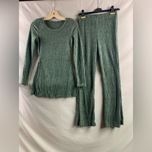 Green Ribbed Split Hem Tee & Flare Leg Pants - Picture 7 of 7